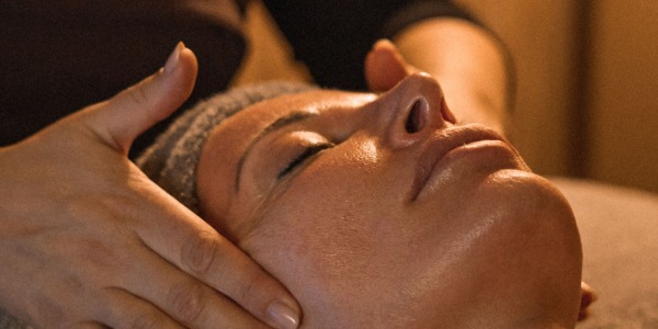 Tratamientos de rejuvenecimiento facial en León: lo que debes saber antes de elegir